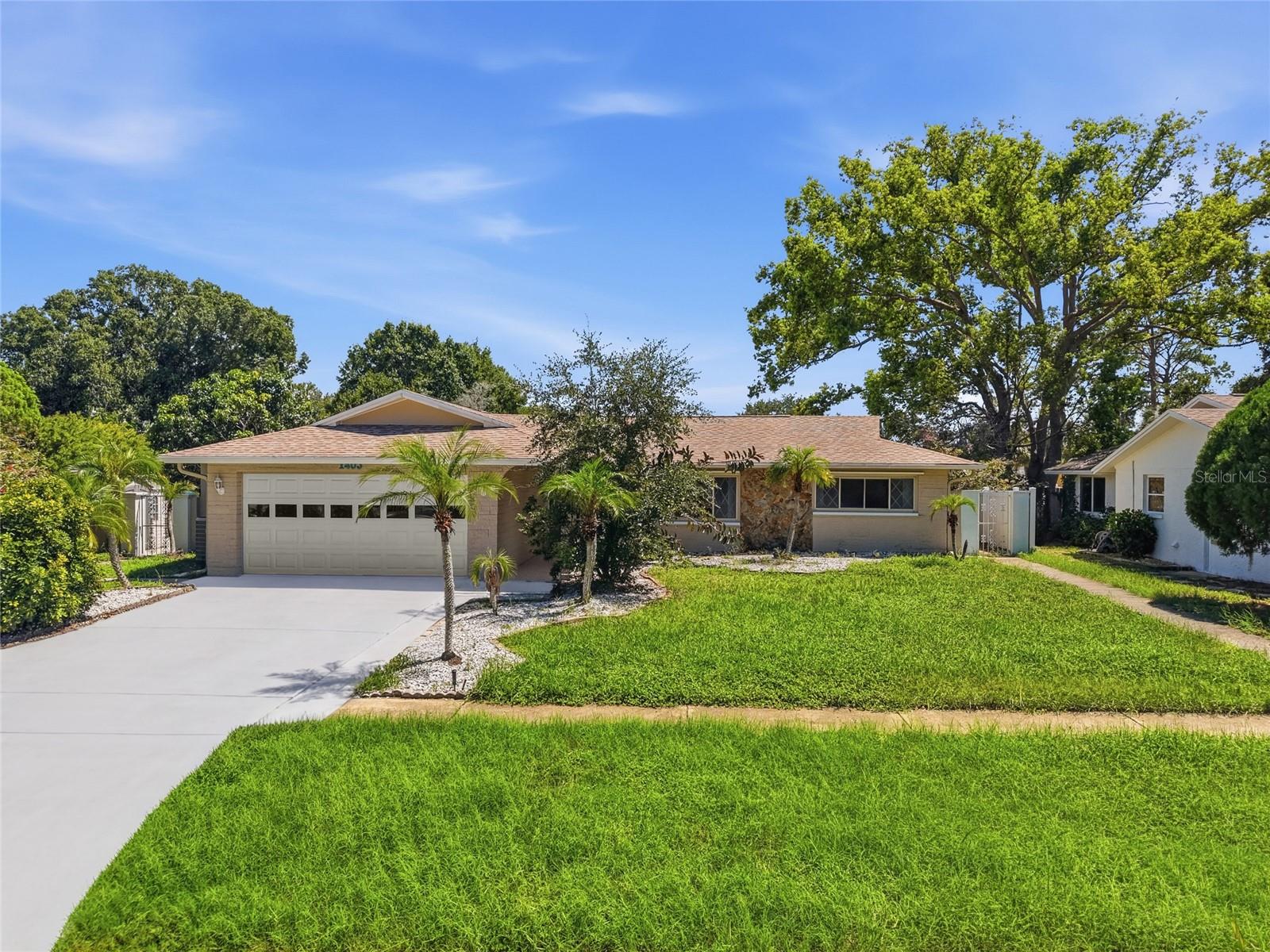 1403 Garden Ave photo 1