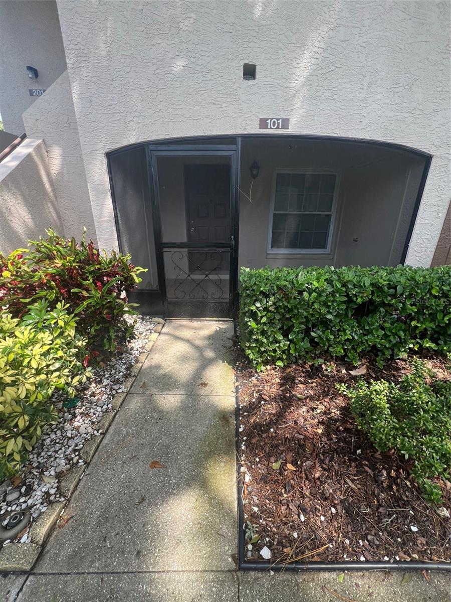 3019 Bonaventure Cir #101