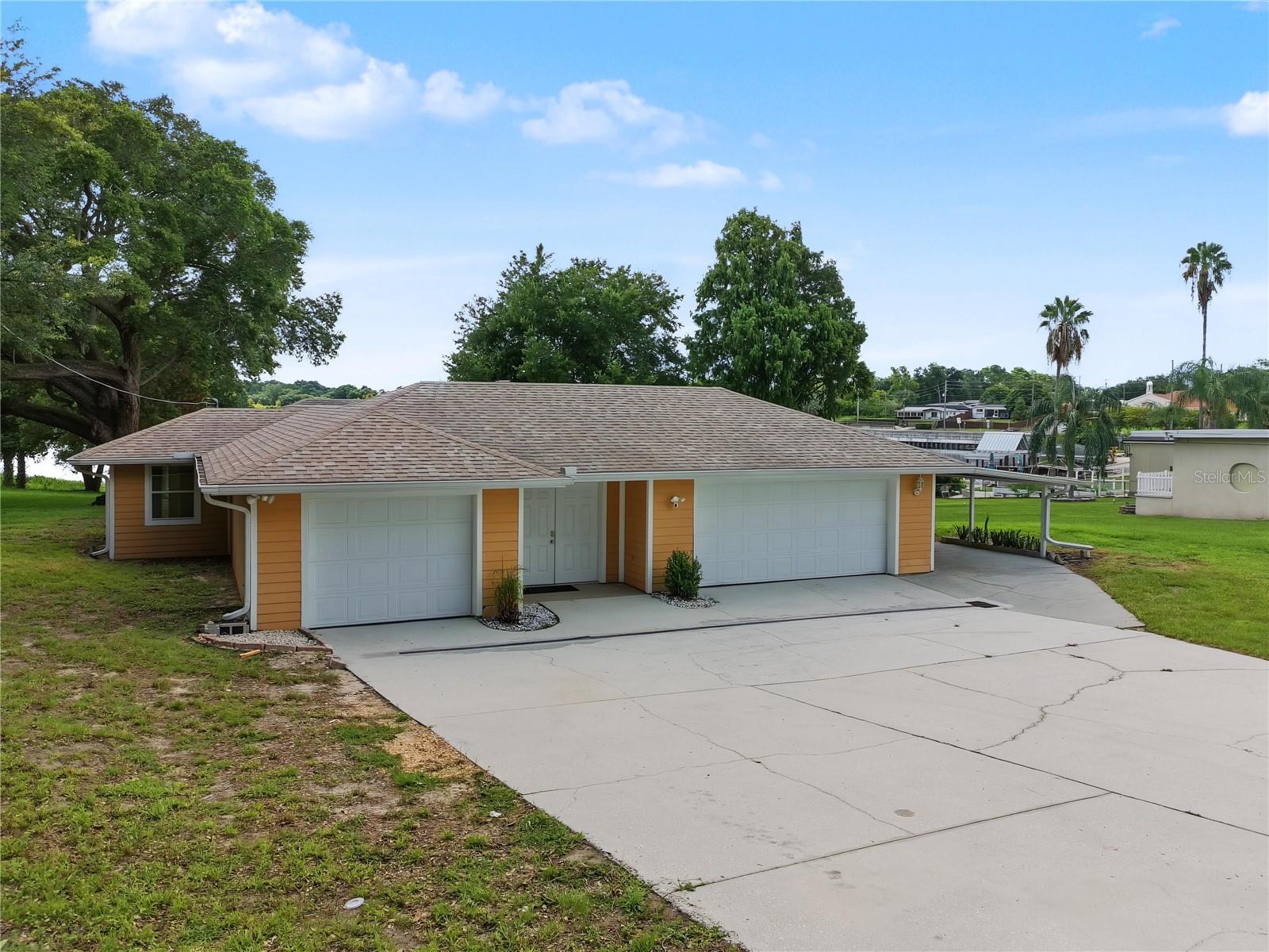 125 Lake Roy Dr photo 1