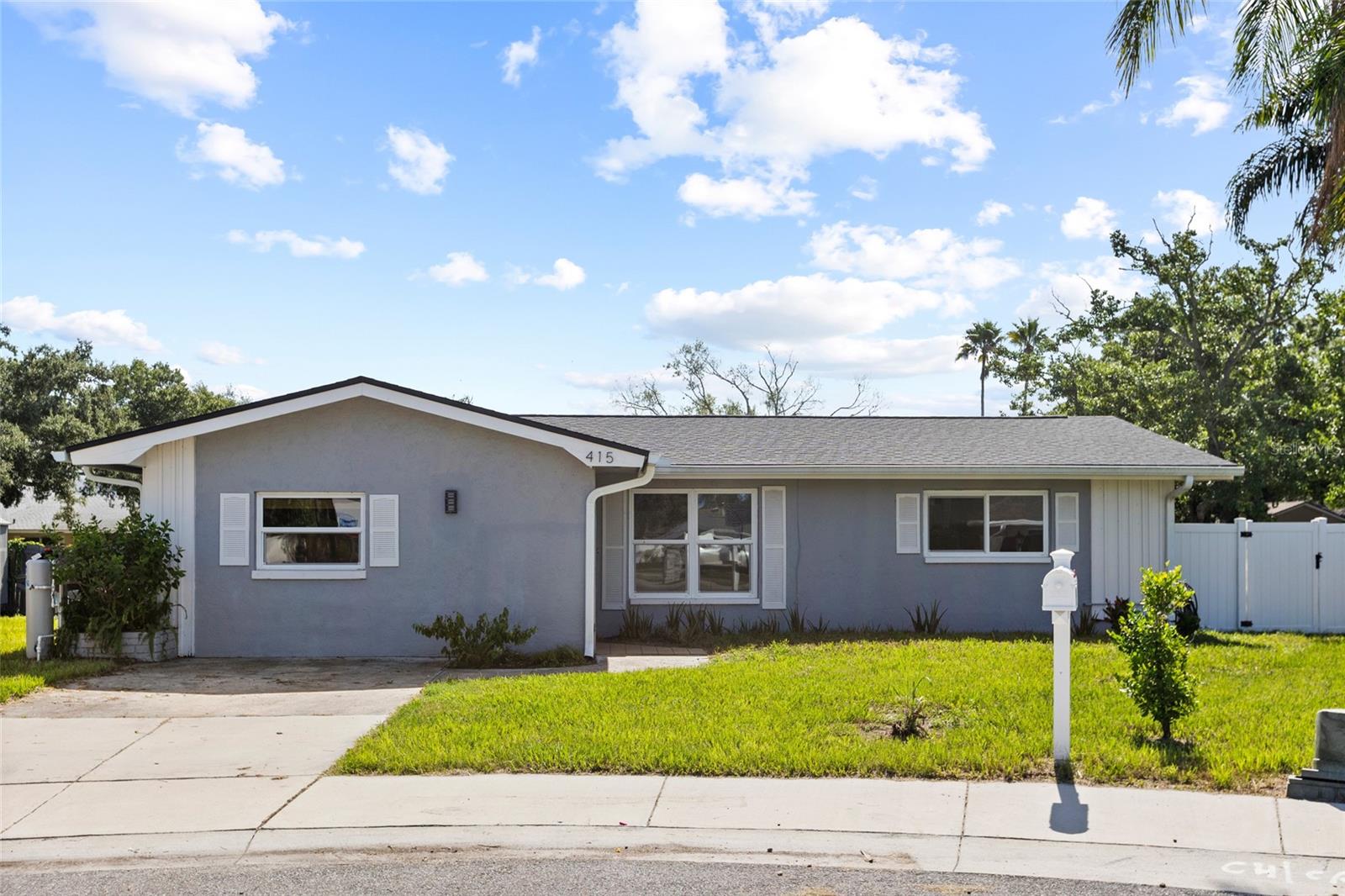 415 Maplewood Cir