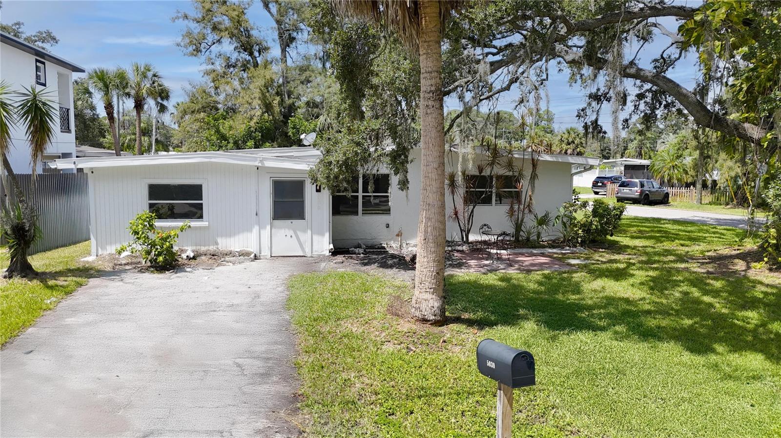 5039 Avery Rd photo 1