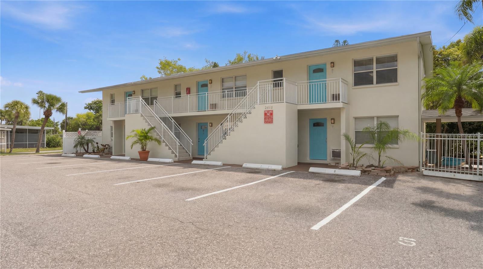 1644 Redwood St #Apt D photo 1
