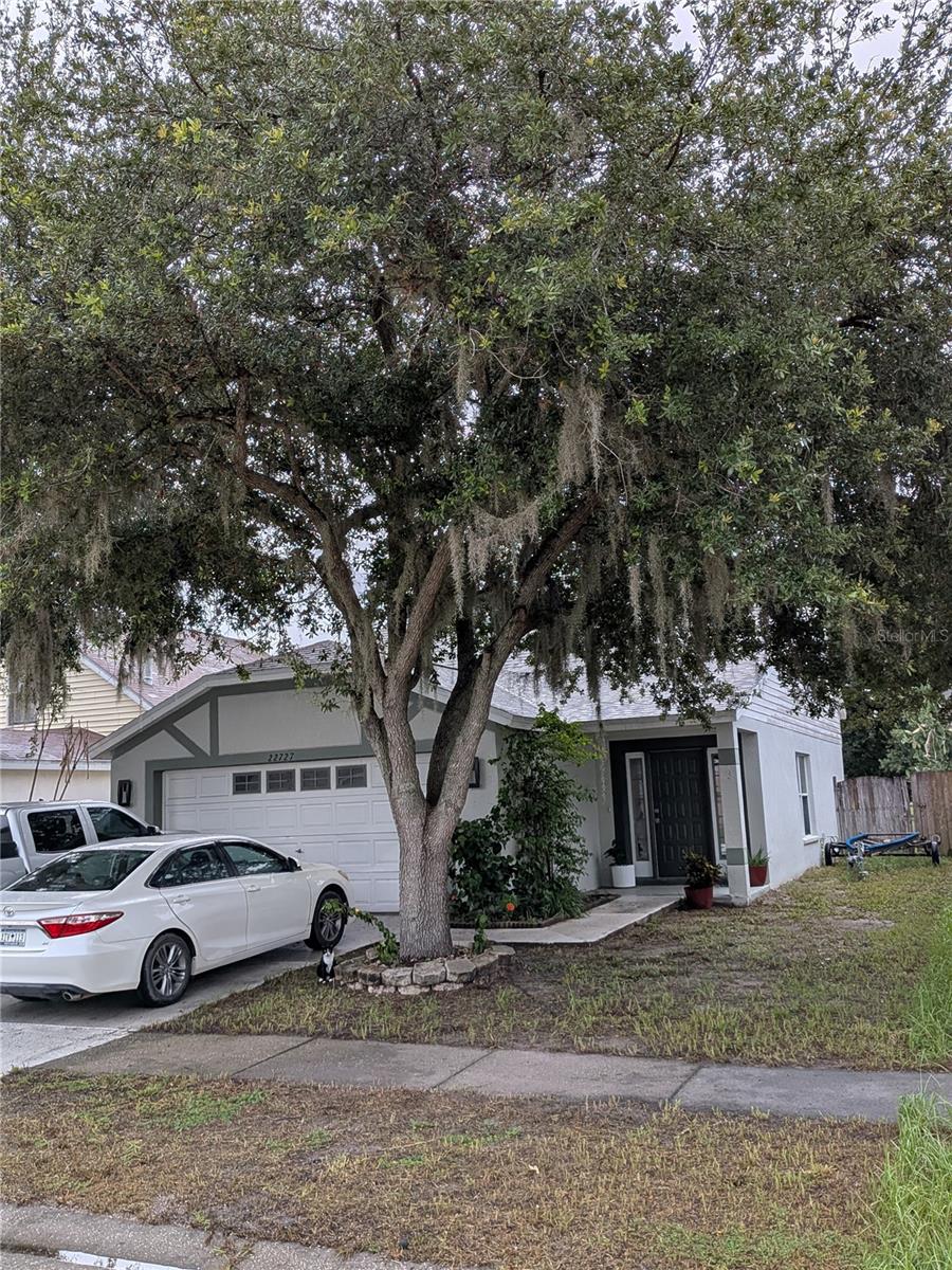 22727 Saint Thomas Cir
