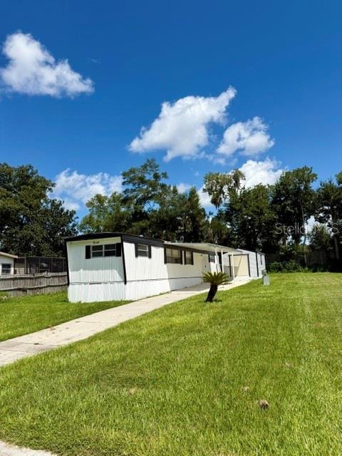 21307 Campbell Dr photo 1