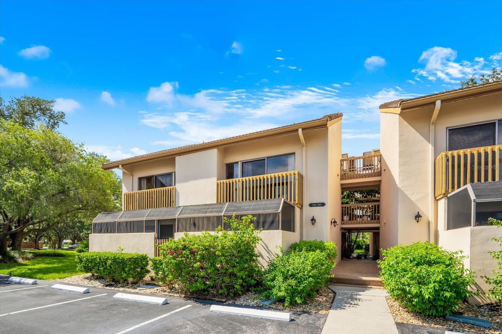 3085 Willow Green Dr #26 photo 1
