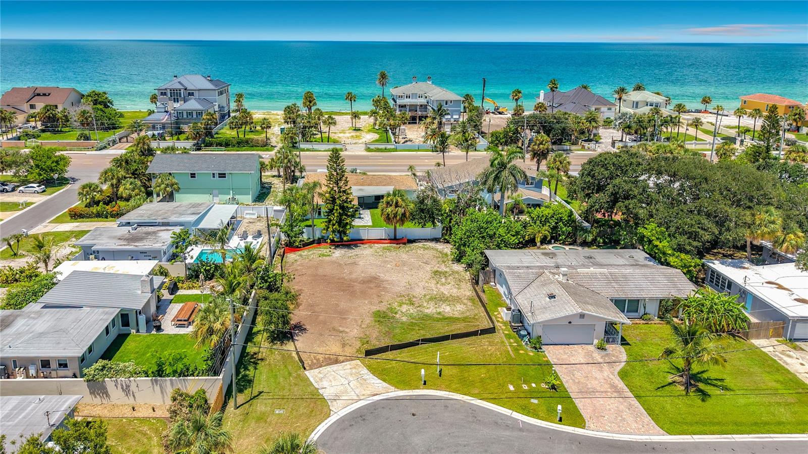 920 Palm Dr photo 1