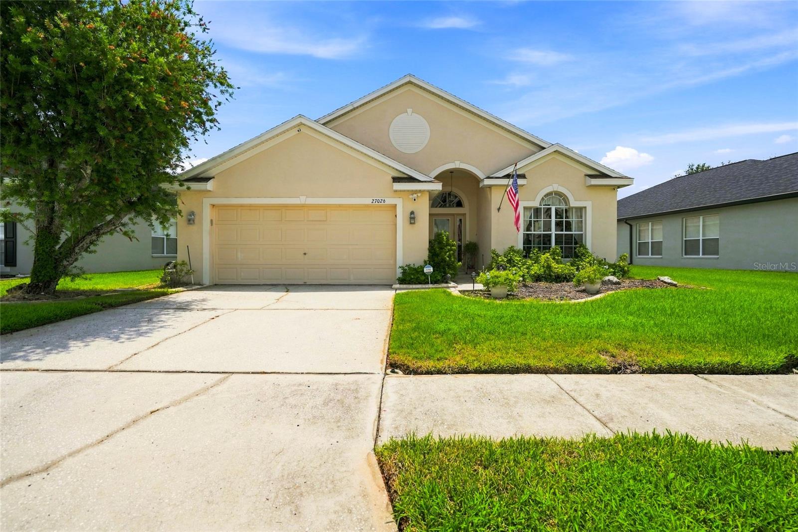 27026 Arrowbrook Way photo 1