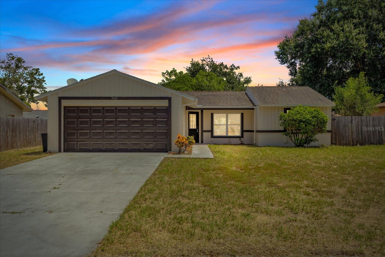 5102 Meadowlark Ln photo 1