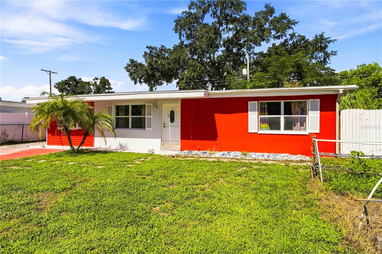 1311 Windsor Way photo 1
