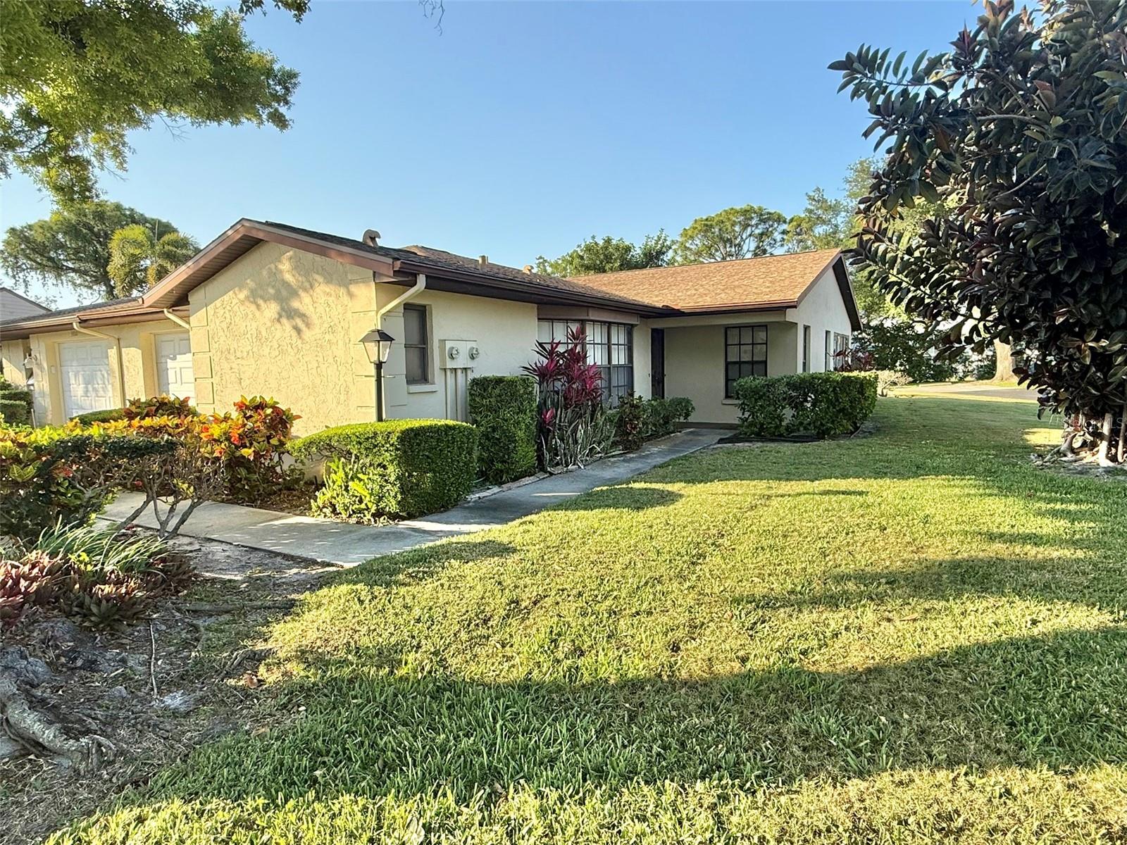 3112 Vivienda Blvd photo 1