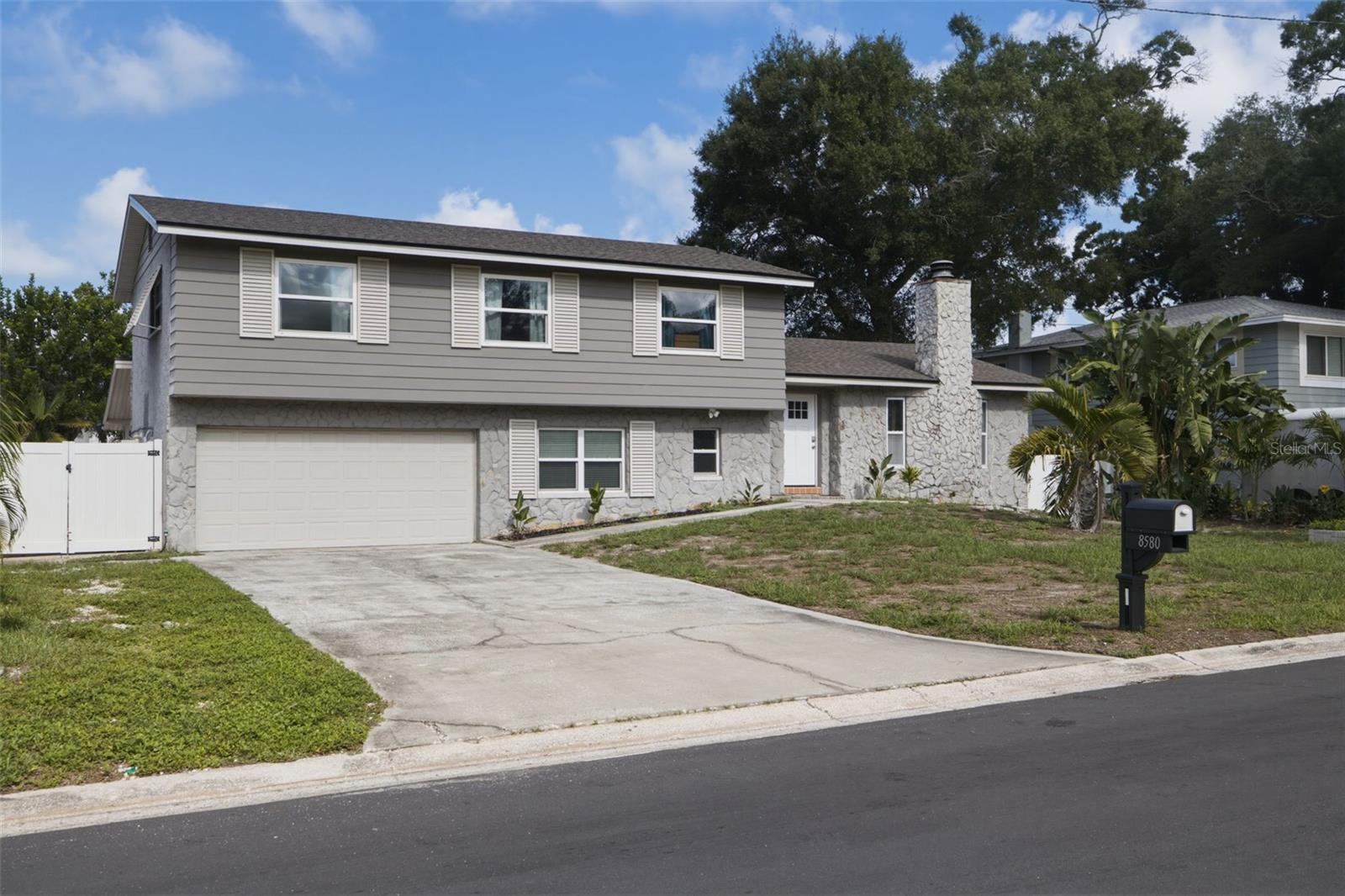 8580 139th Ln