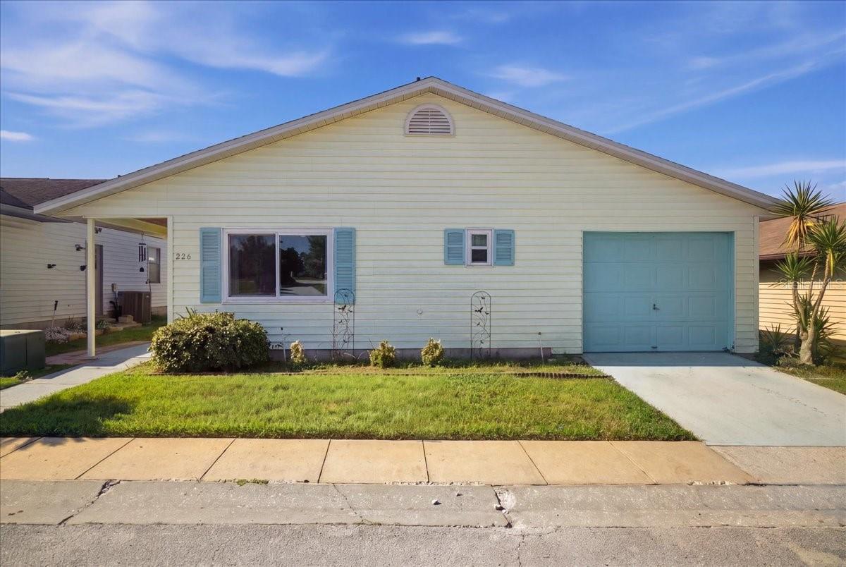 2240 Sea Island Cir N photo 1
