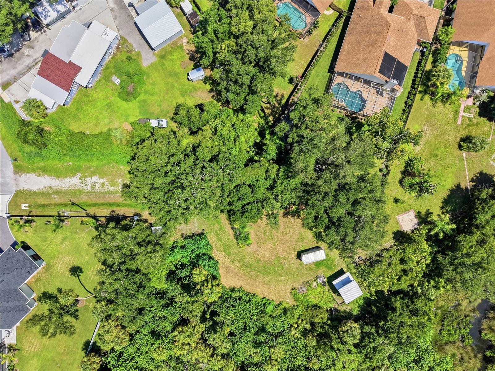 6750 E Creek photo 1