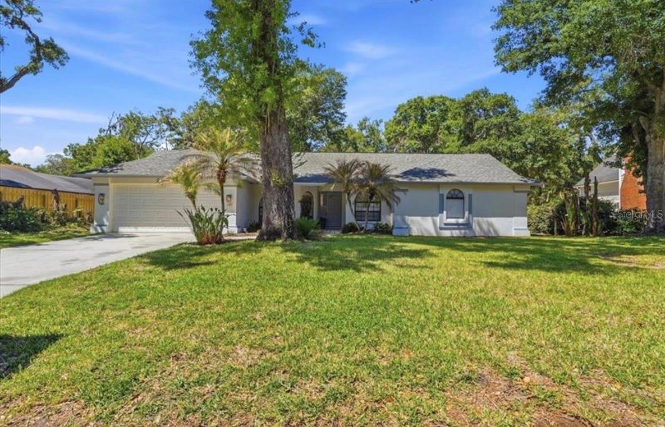 2800 Hammock Dr photo 1