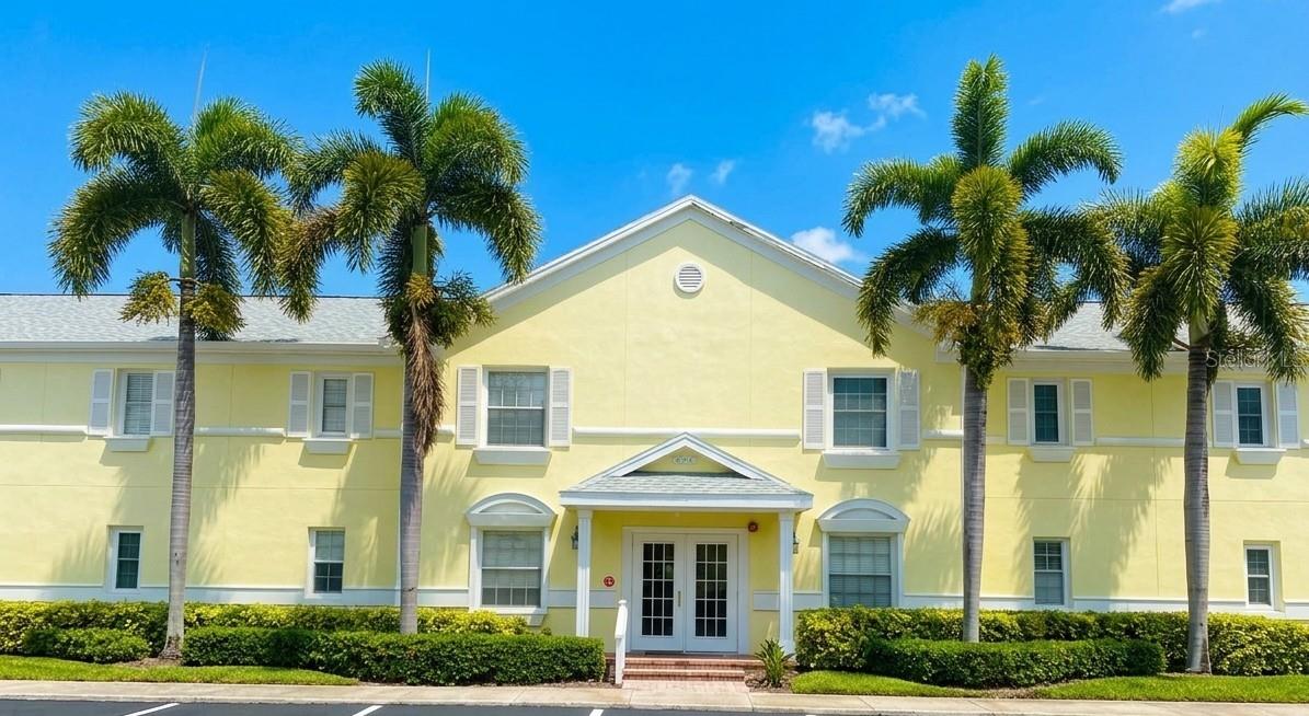 4728 Beach #C photo 1