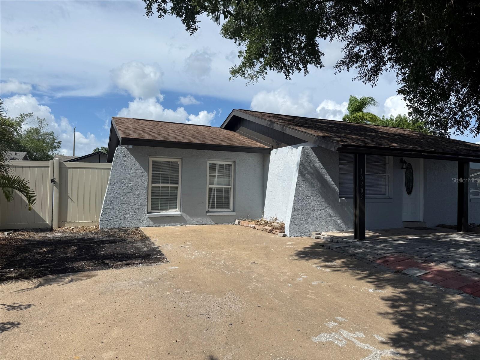 10205 Bellhurst CT photo 1
