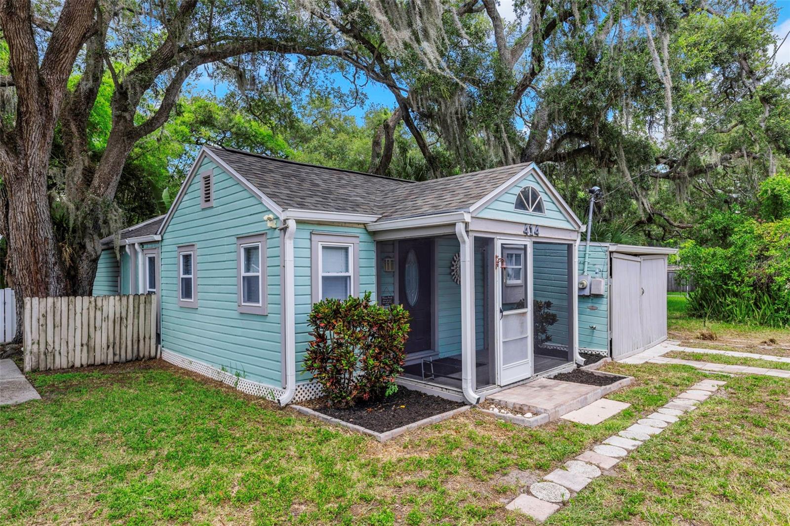 414 Tampa Rd photo 1