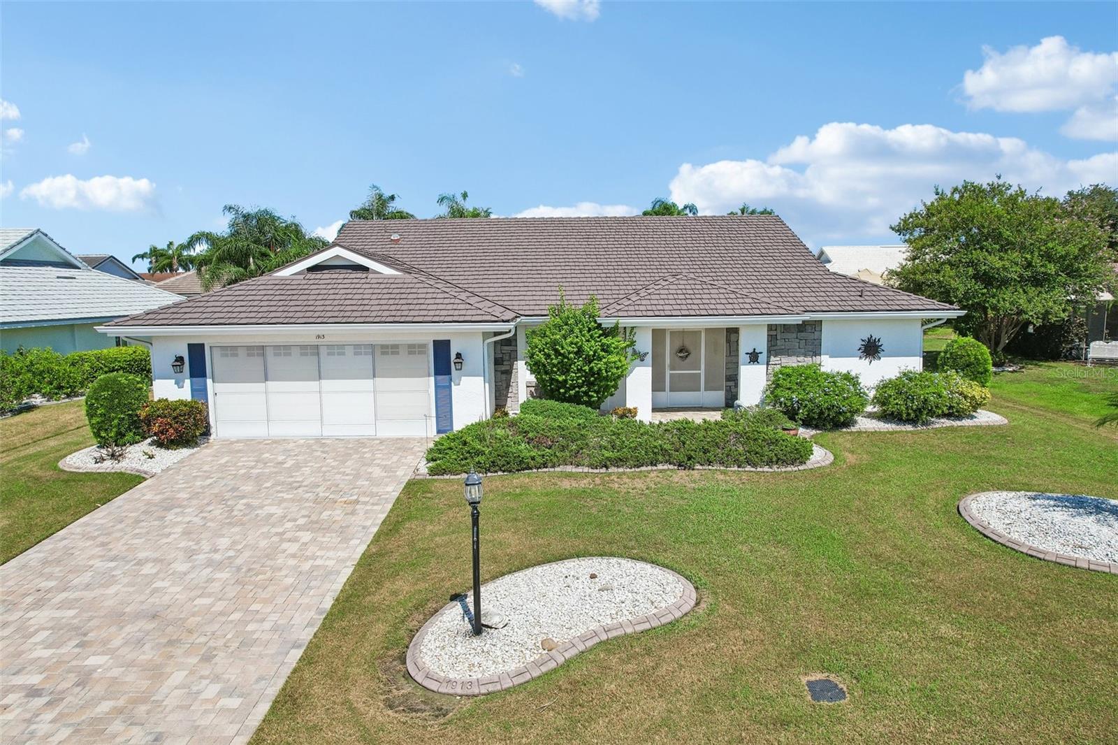 1913 Wolf Laurel Dr