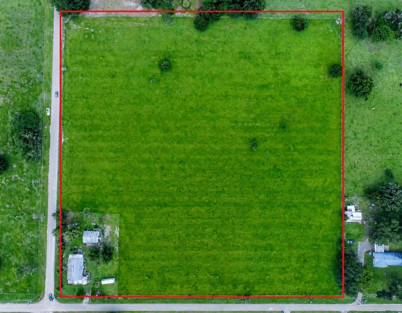 3984 Dixiana Dr photo 1