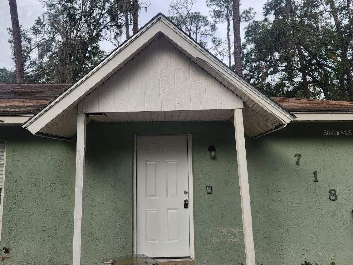 718 Pineville Ln photo 1