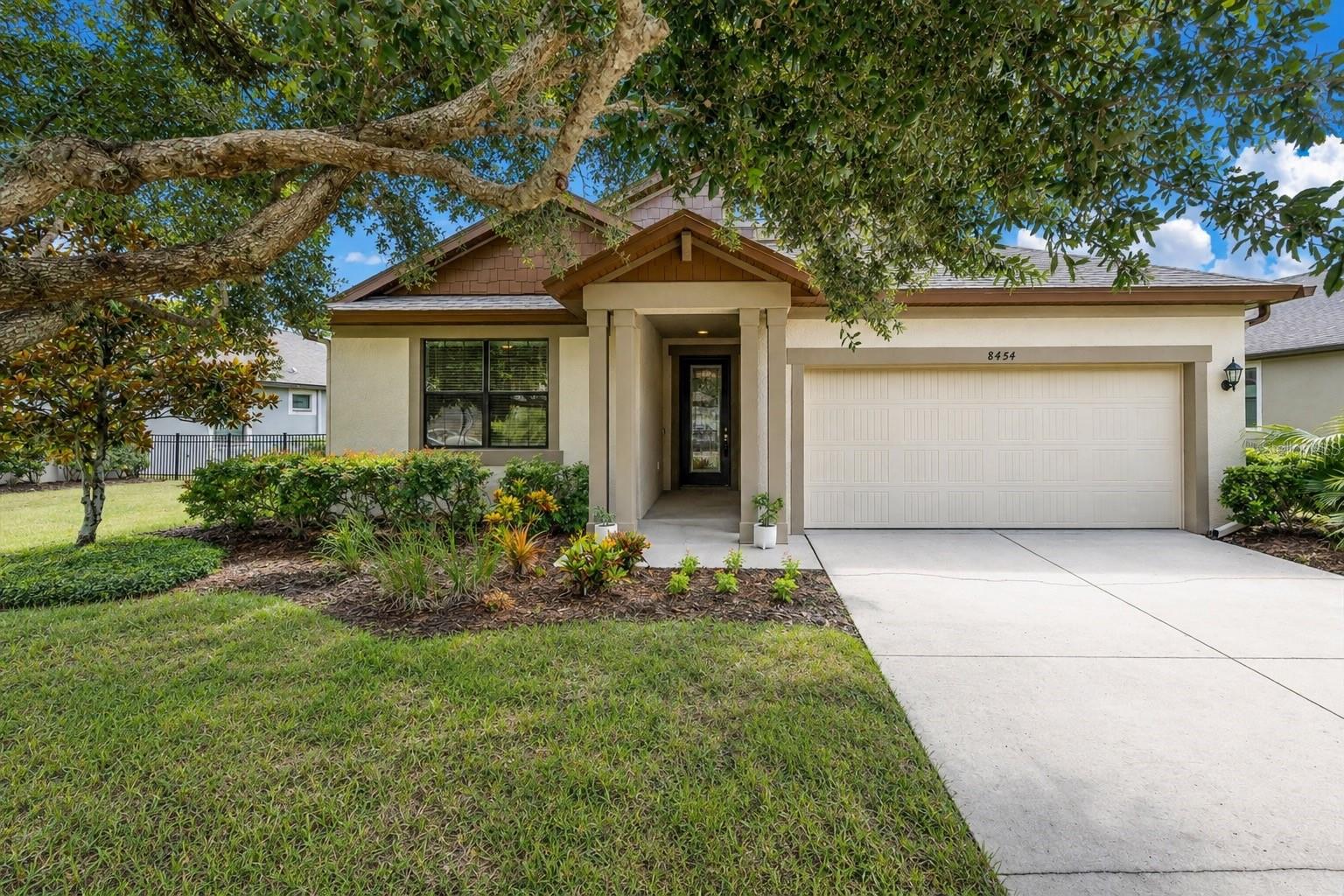 8454 May Port CT photo 1