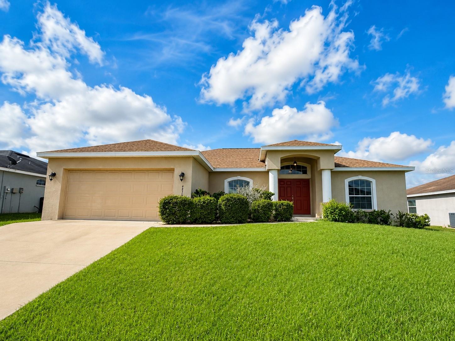 4876 Summerfield Cir photo 1