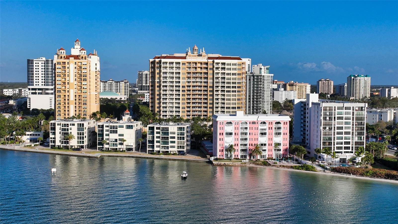 35 Watergate Dr #806 photo 1