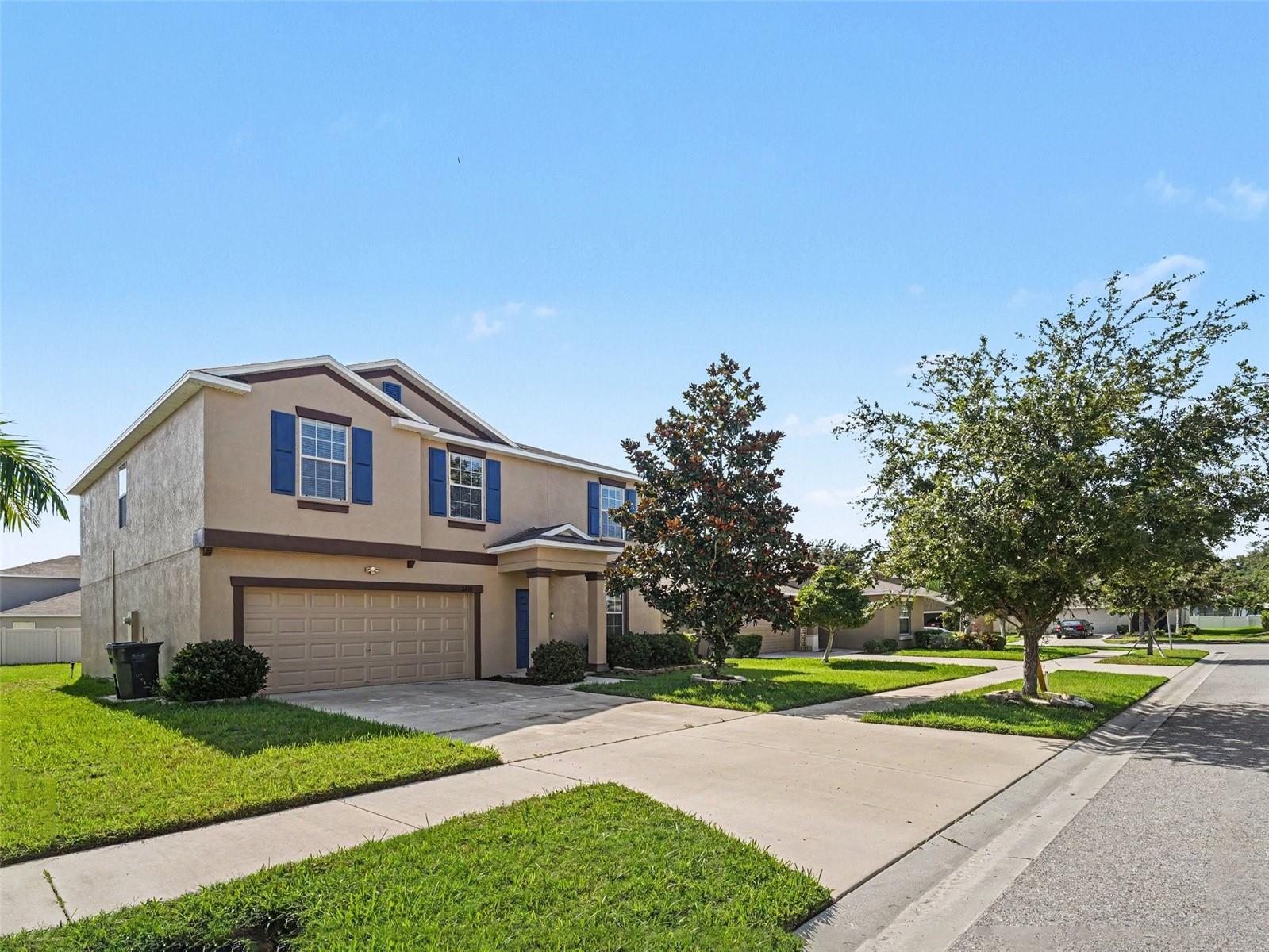 2210 Purple Orchid Pl photo 1