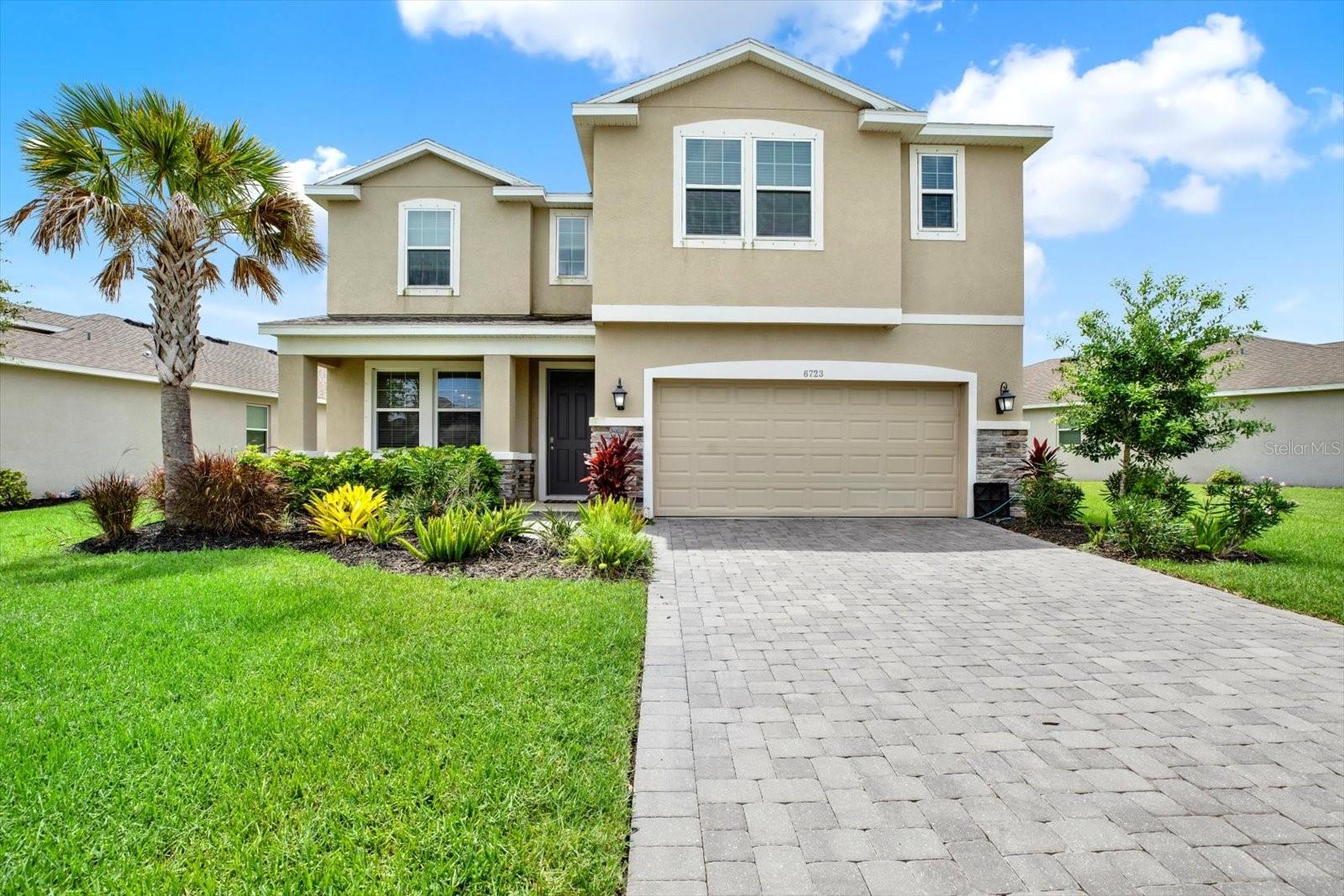 6723 Devesta Loop photo 1