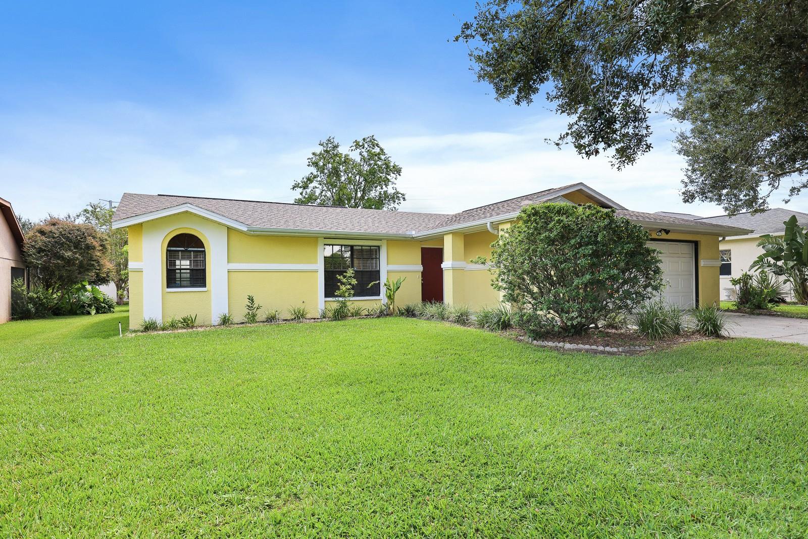 6346 Silver Oaks Dr photo 1