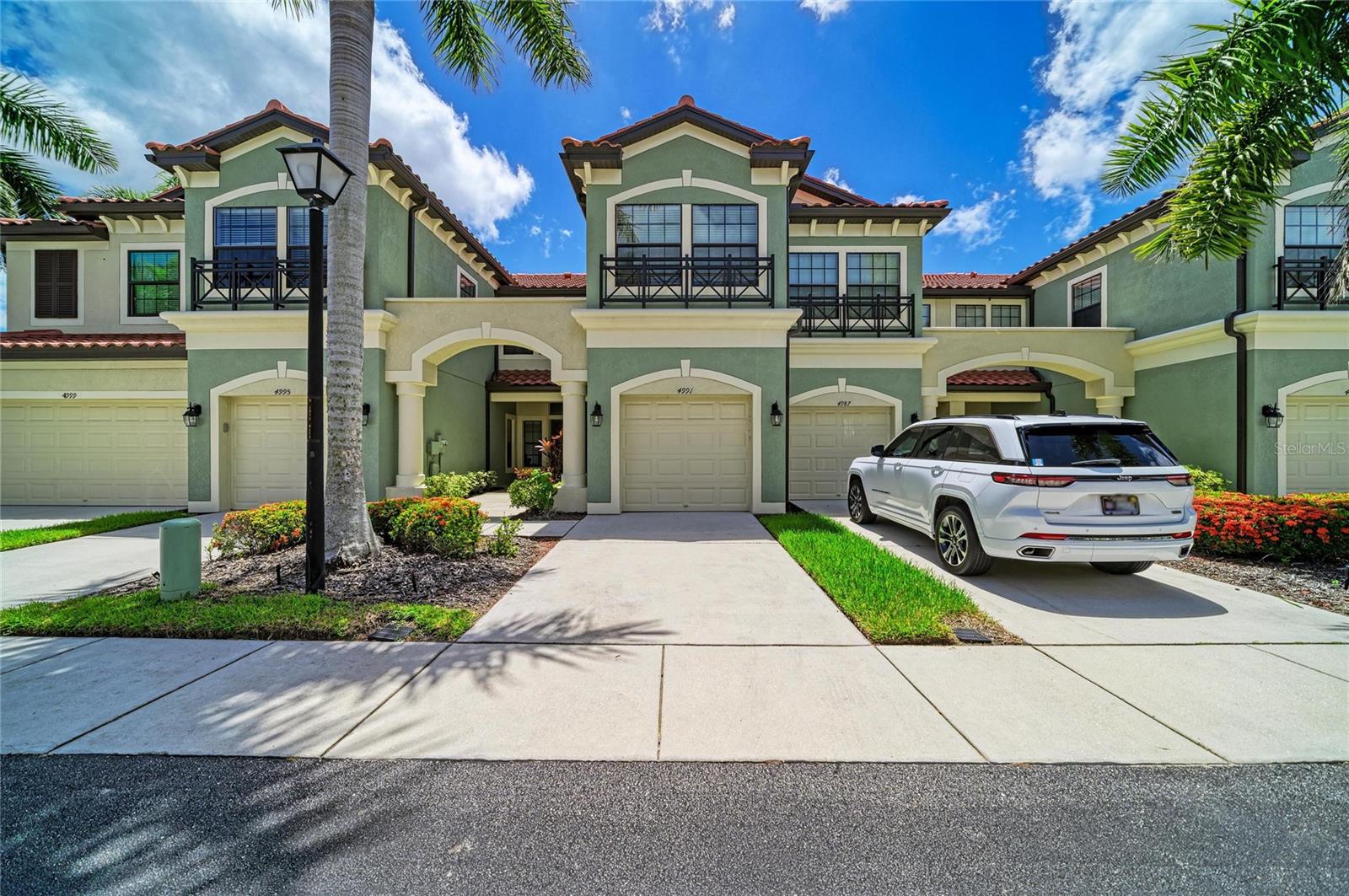 4991 Oarsman CT photo 1