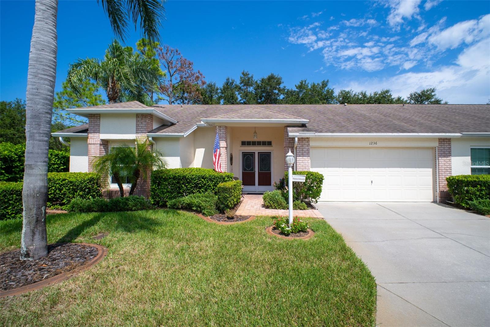1236 Flora Vista St photo 1