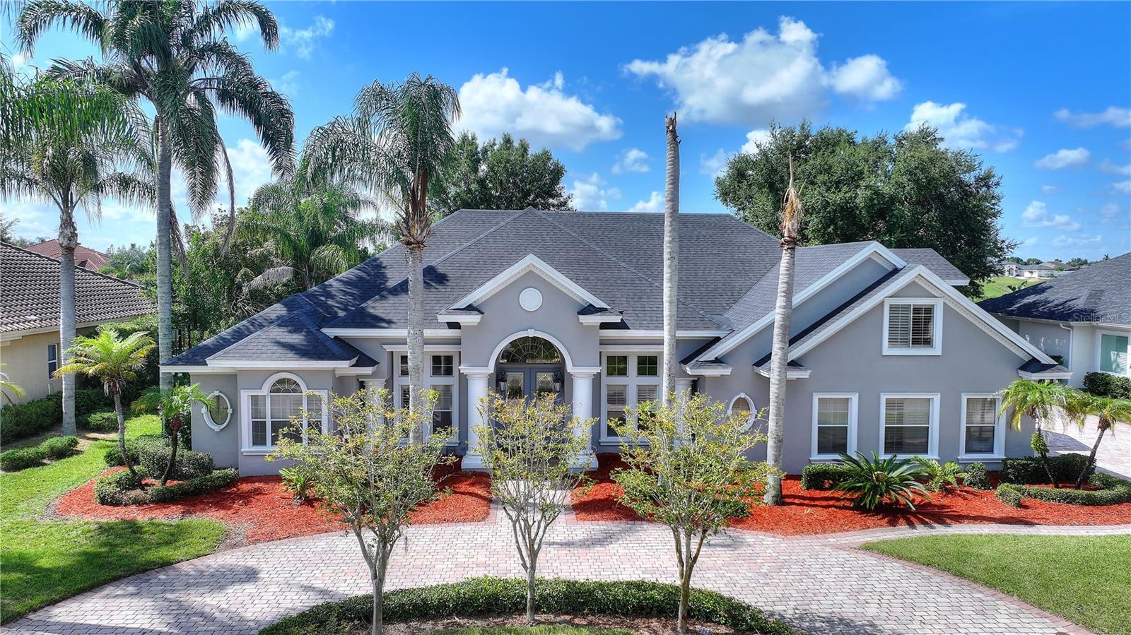 9469 Waterford Oaks Dr photo 1