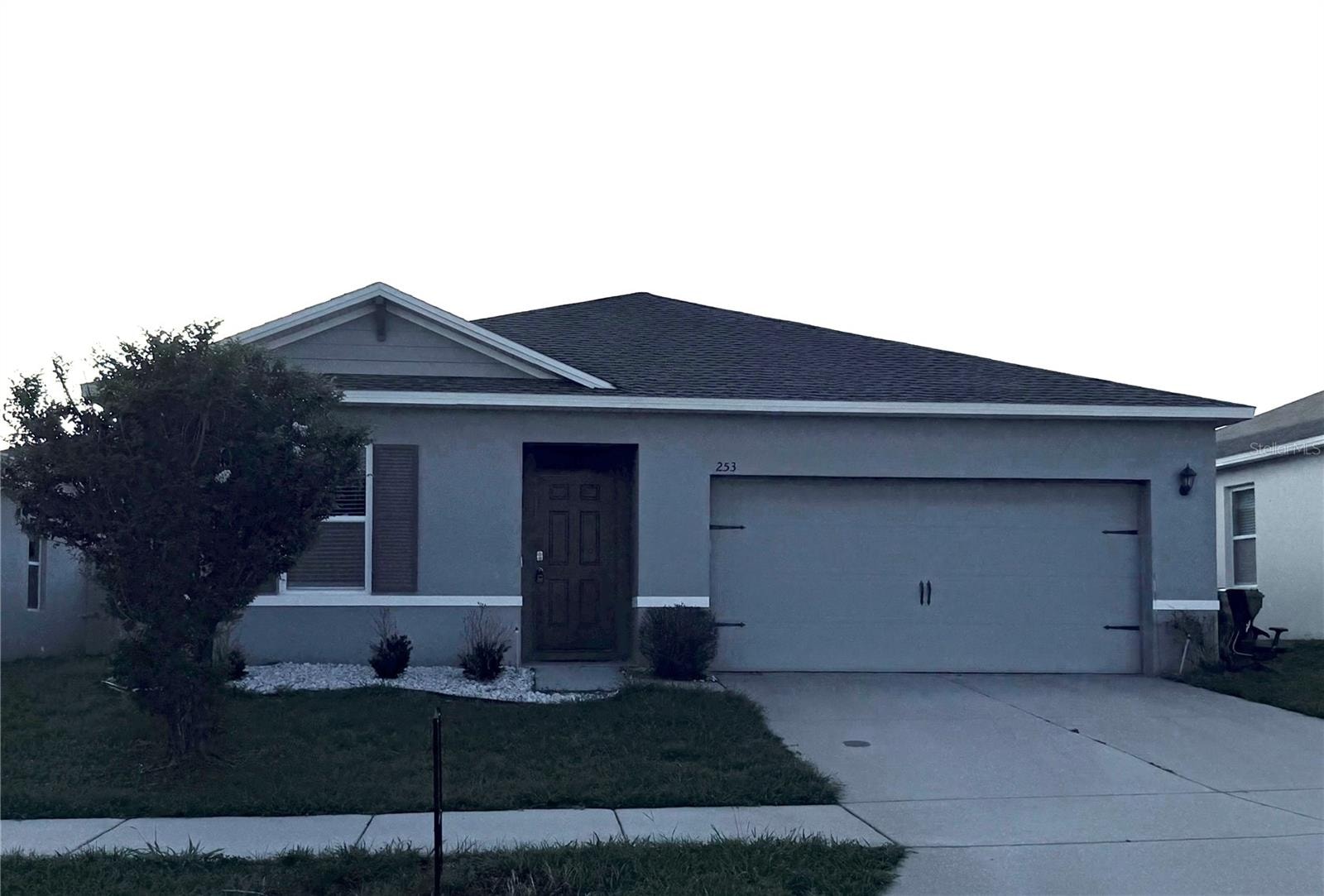 253 Meadowbrook Blvd
