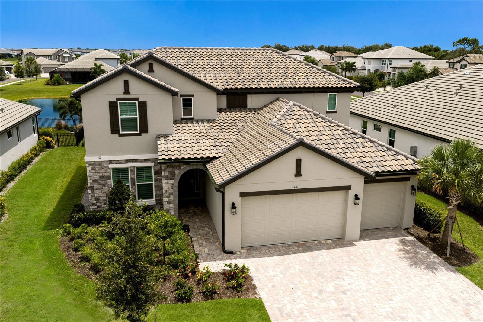 4811 Honey Dew Ln photo 1