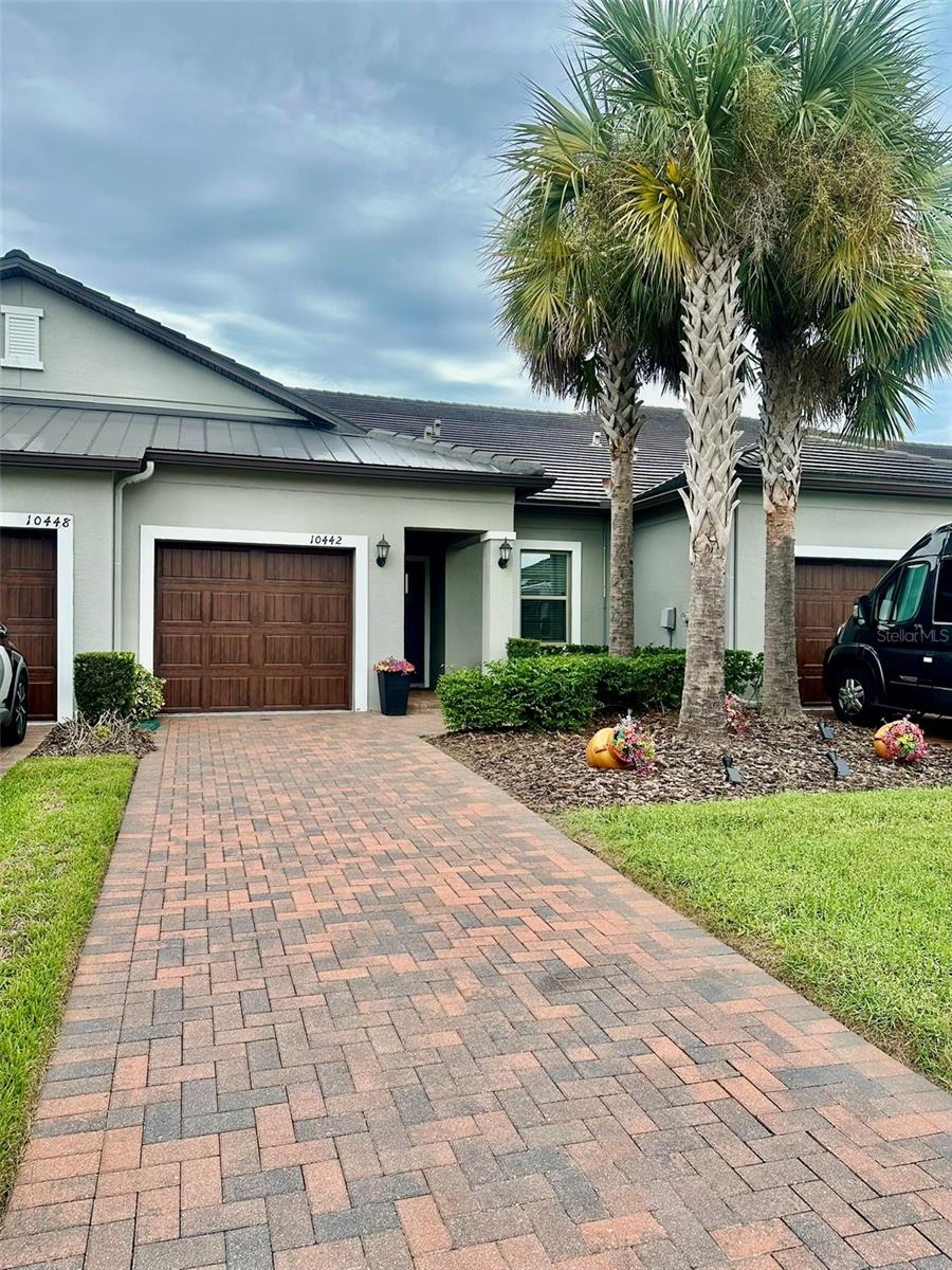 10442 Echo Dock Loop