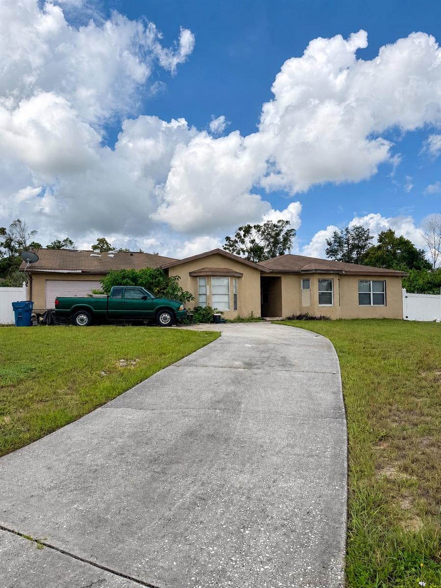 2085 DE Carlo Ave