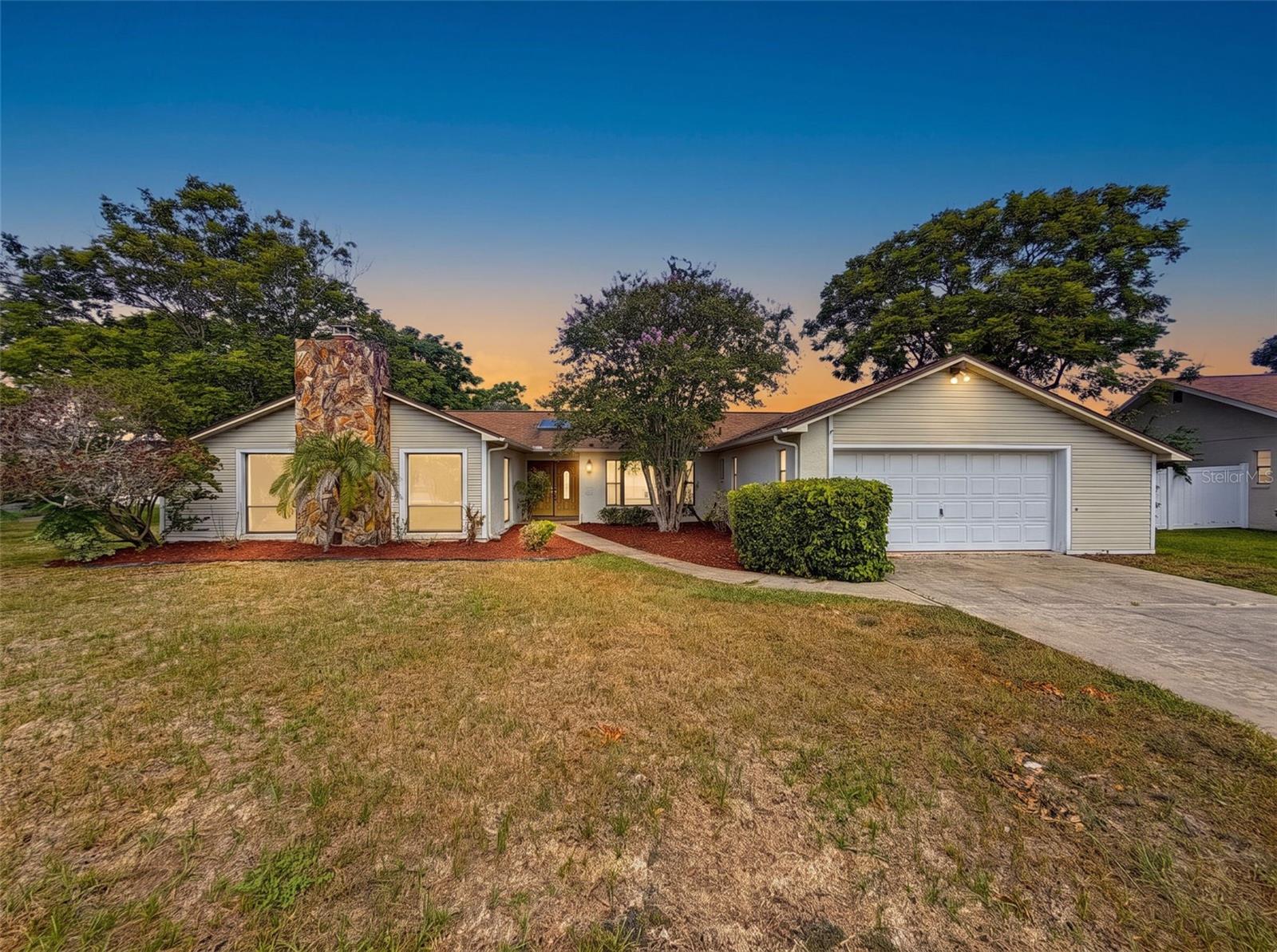 13241 Hillwood Cir photo 1