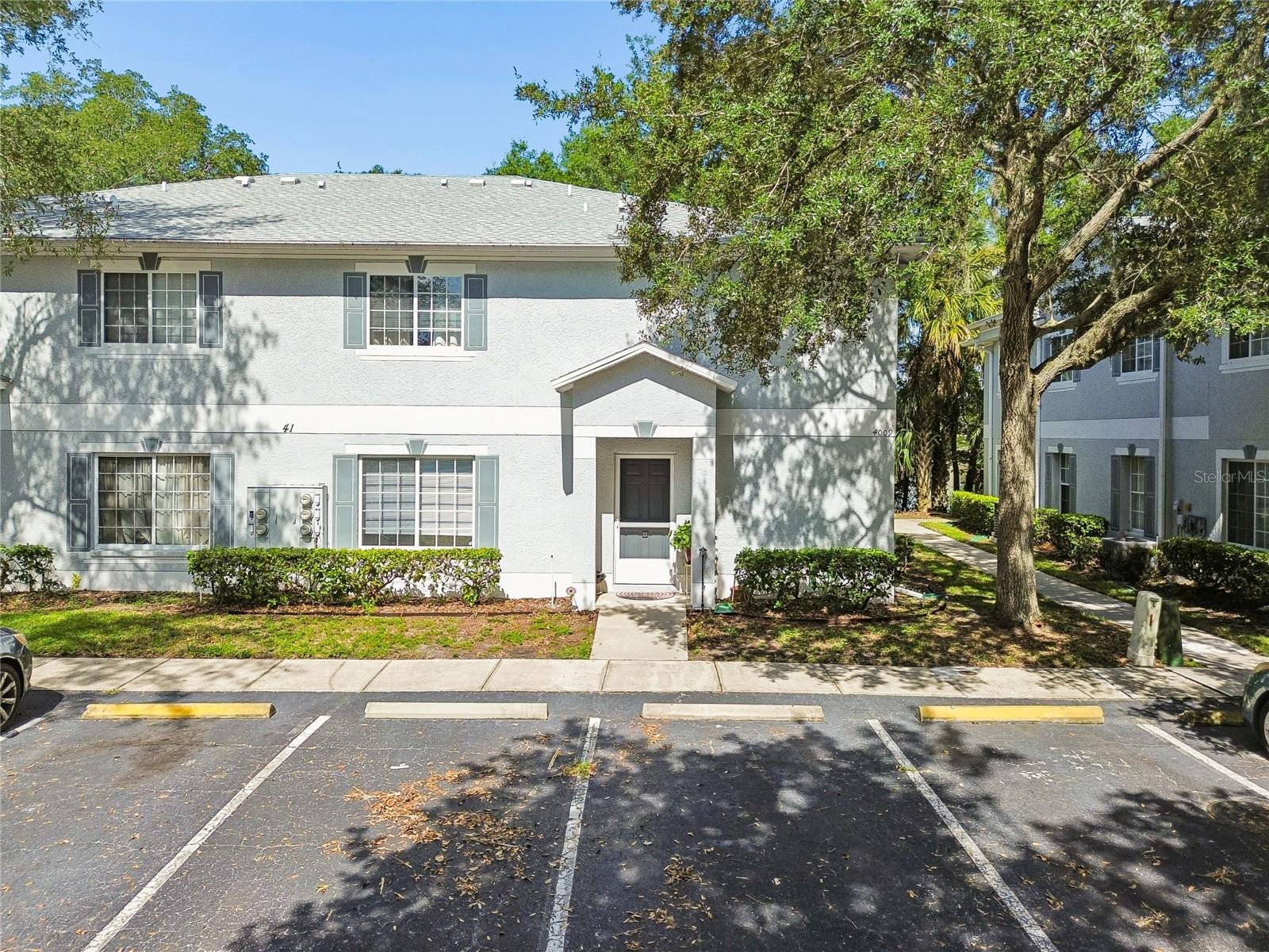 4009 Dolphin Dr
