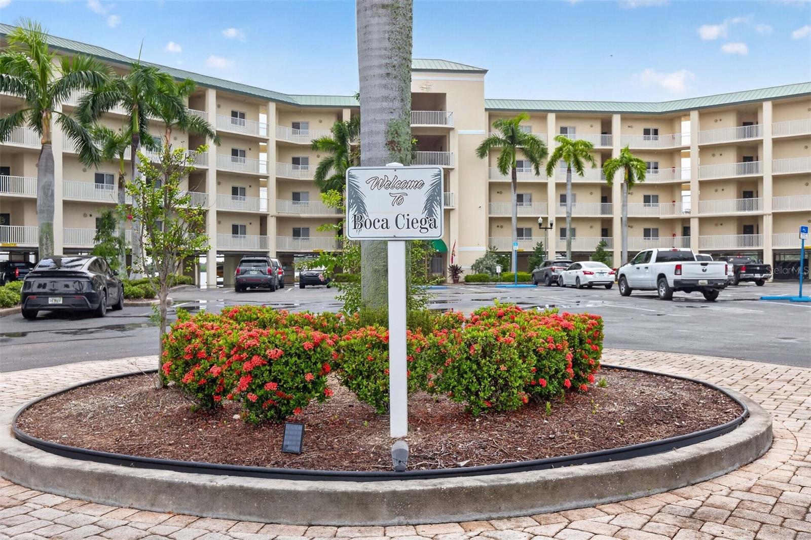 8800 Bay Pines Blvd #216 photo 1