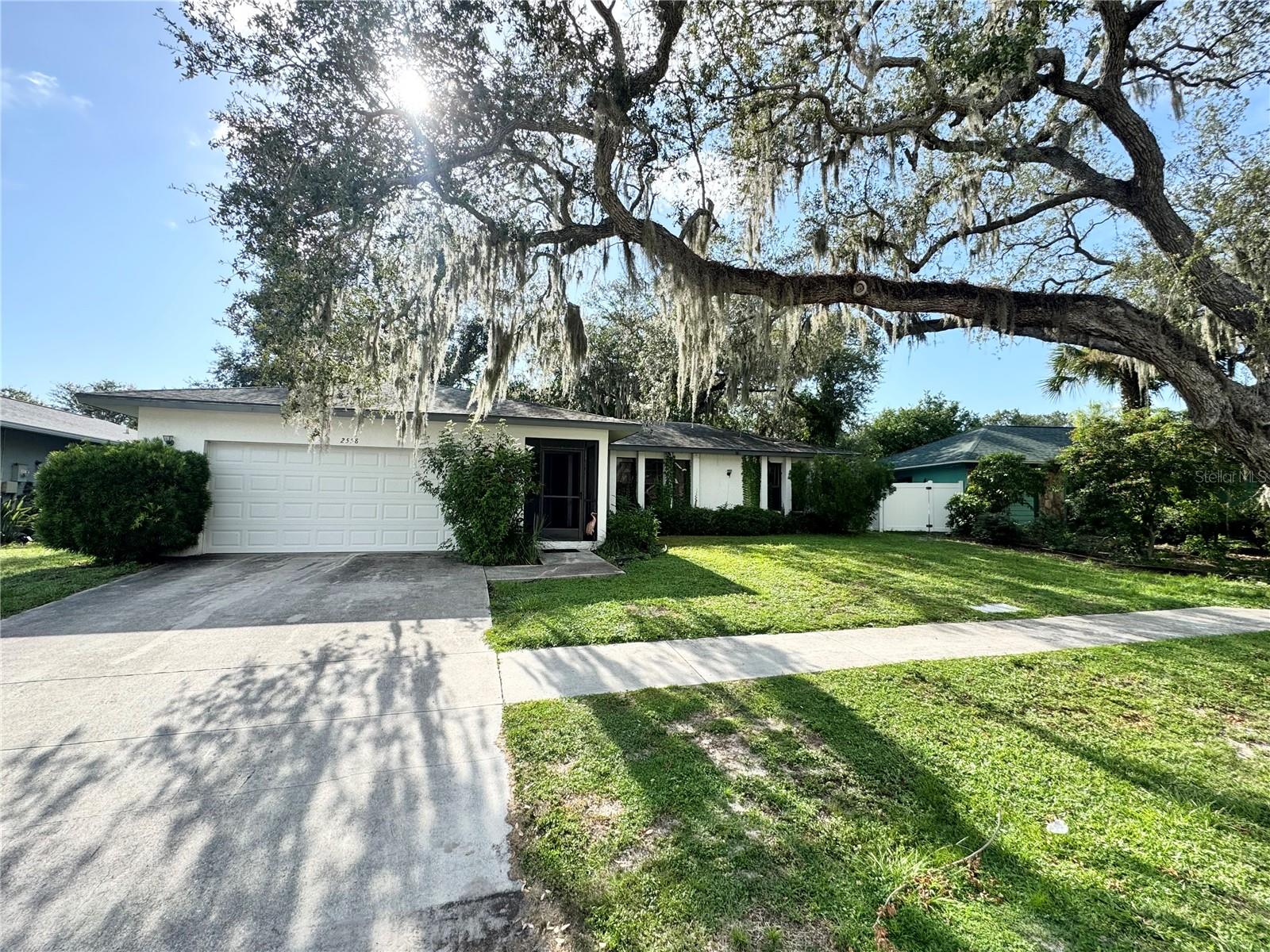2558 Wood Oak Drive