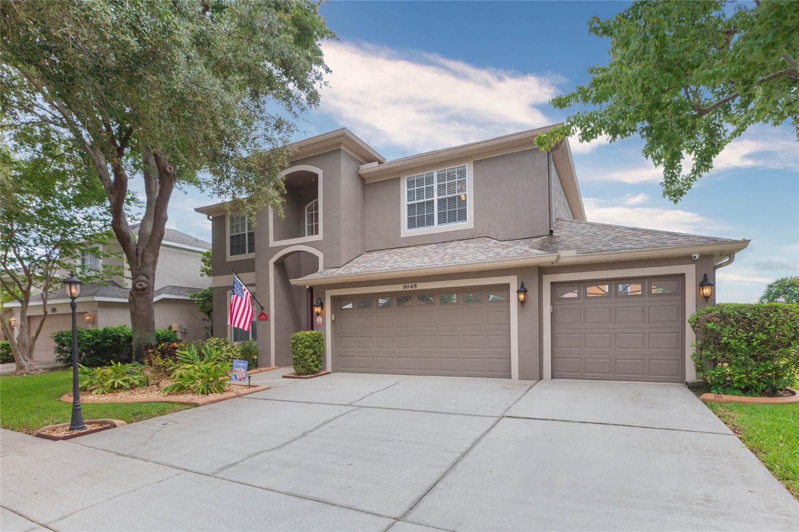 9046 Pinebreeze Dr