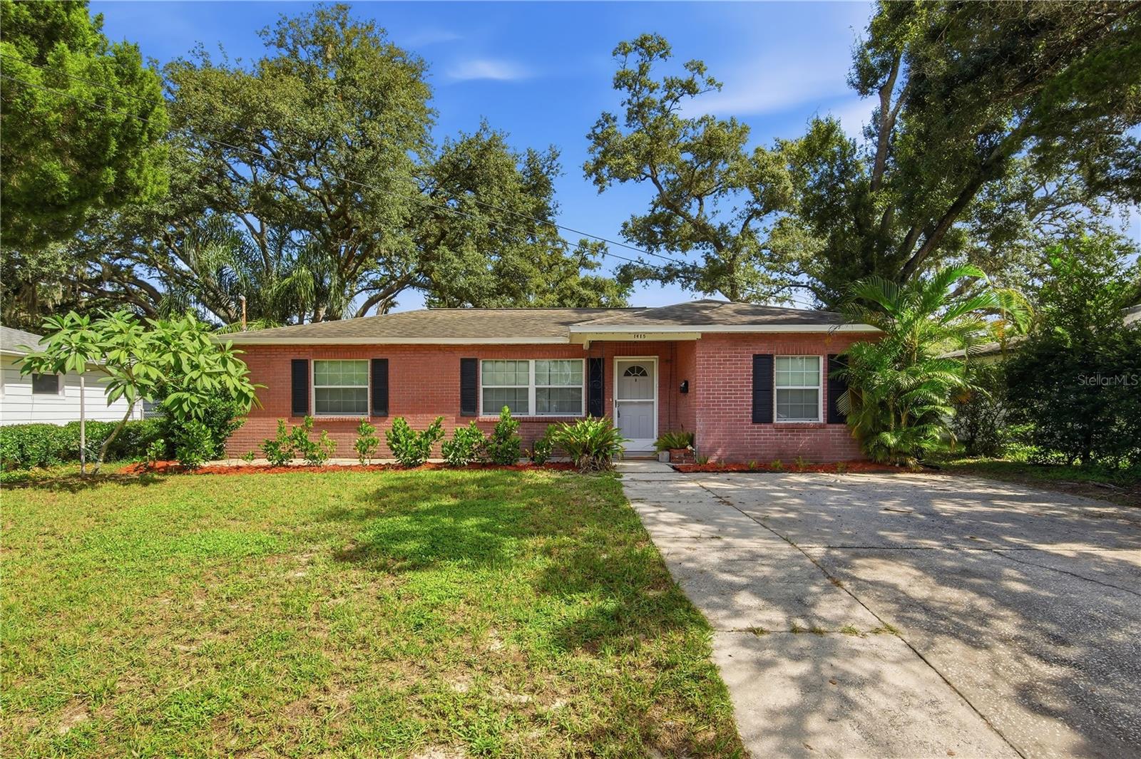 1415 W Linebaugh Ave photo 1