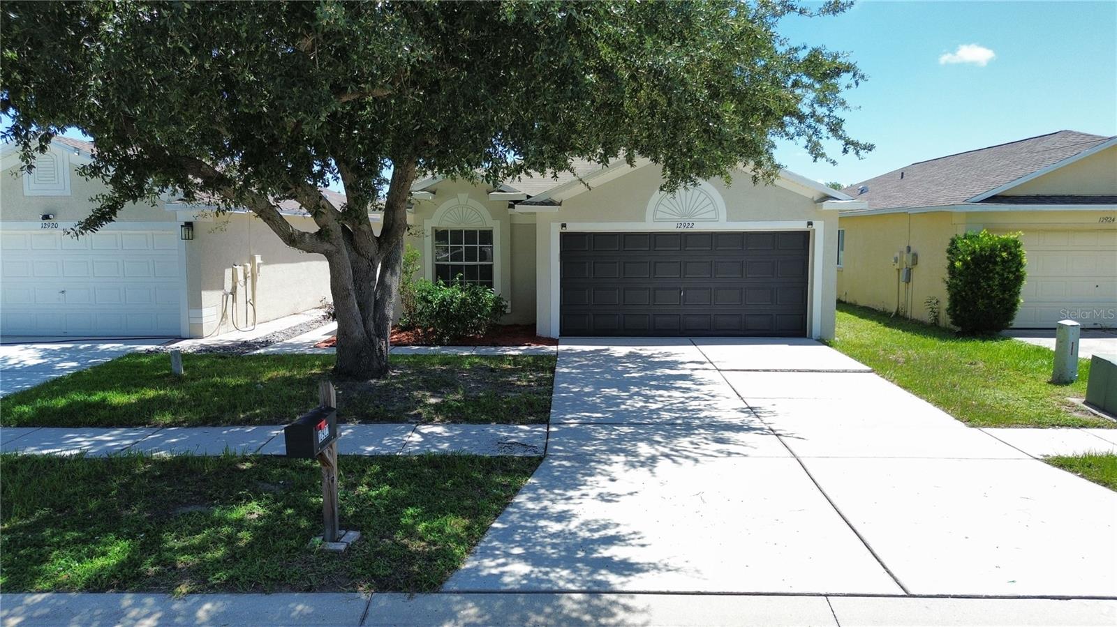 12922 Fieldmoor CT photo 1