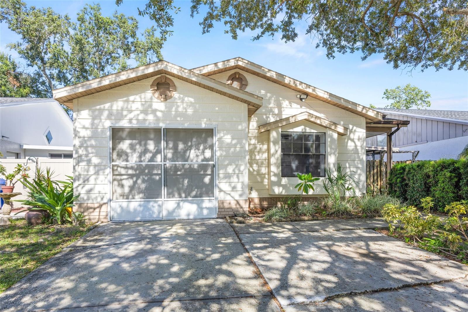 13427 Laraway Dr photo 1