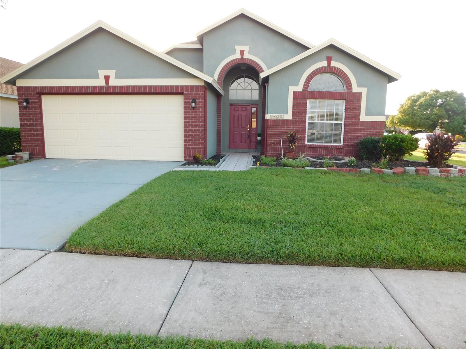 30600 Nickerson Loop photo 1