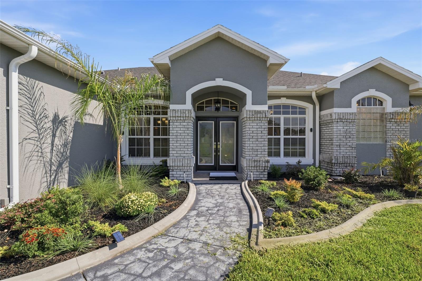 12041 Sapphire Dr photo 1