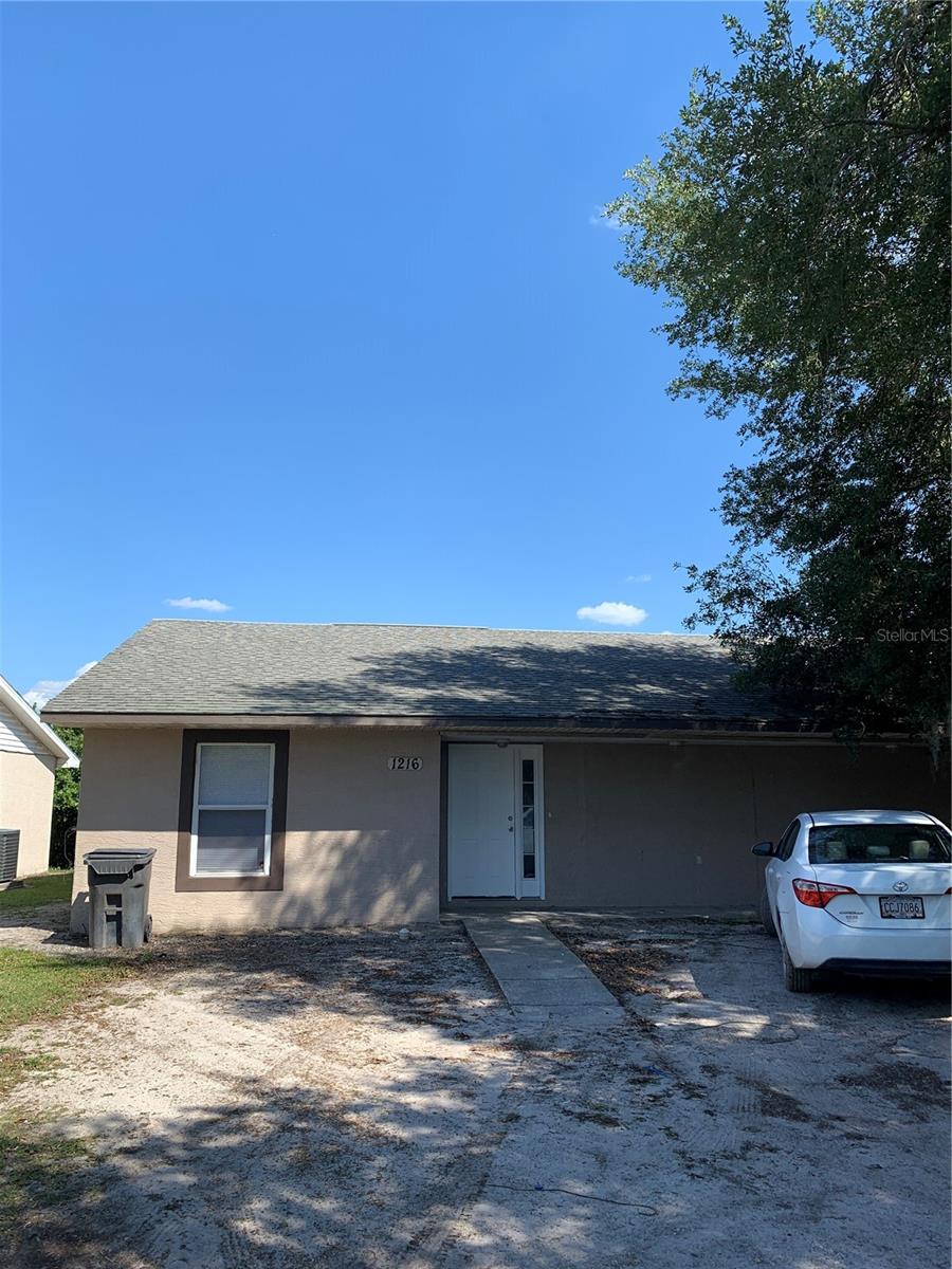 1216 Fairway Dr photo 1
