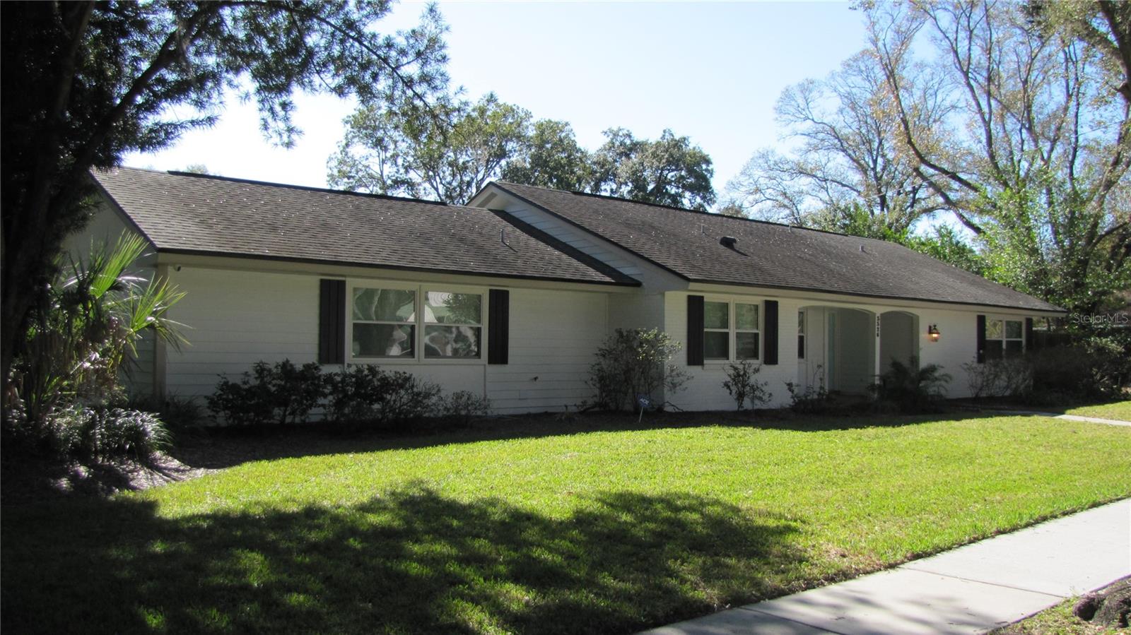 3326 Schefflera Rd
