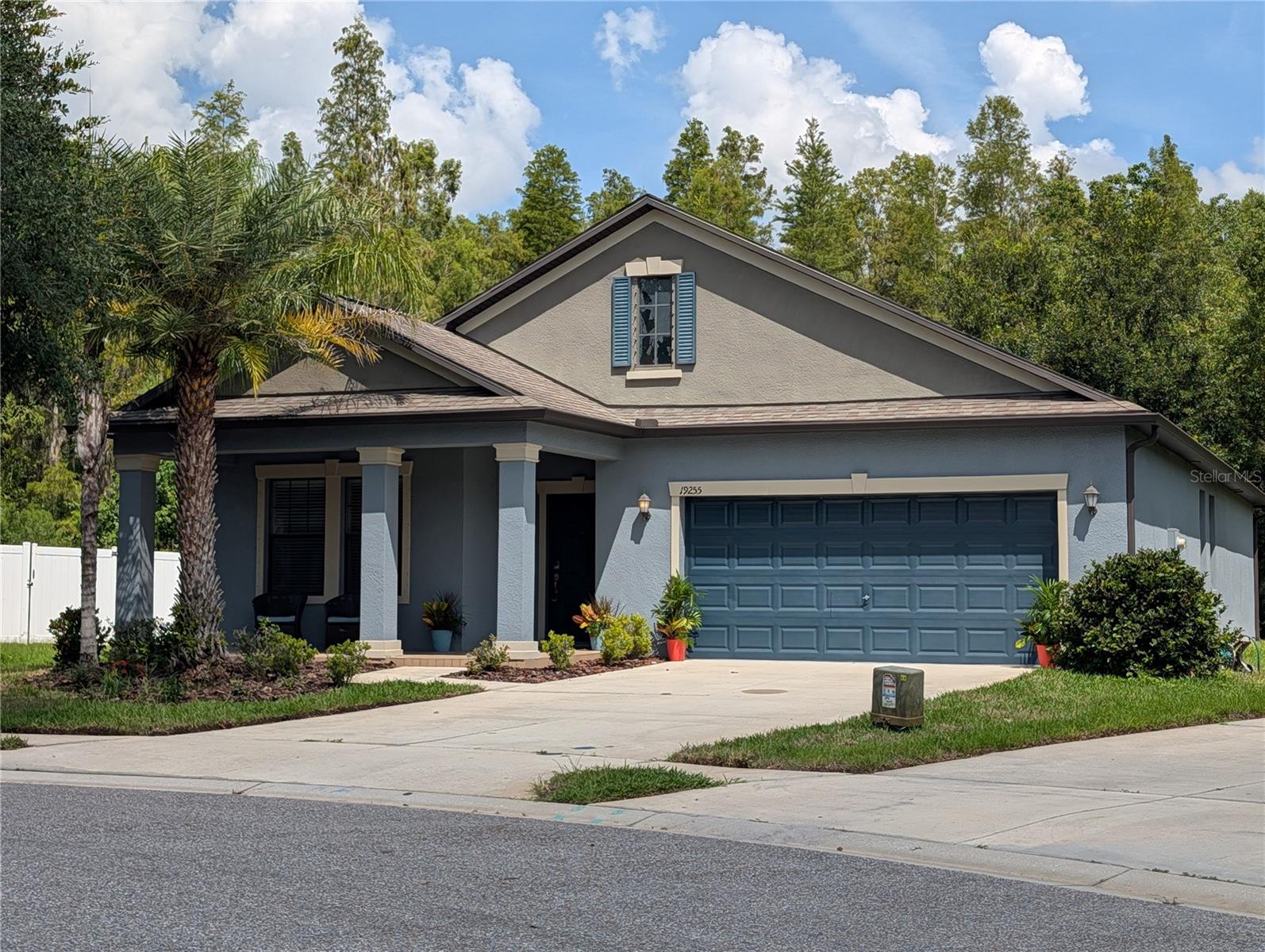 19255 Alexandrea Lee CT photo 1